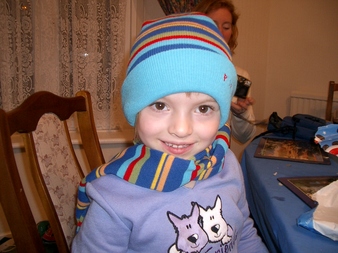 03-12 (KT hat & scarf)