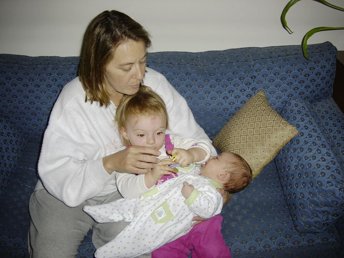 02-07(Holding Nicolas)