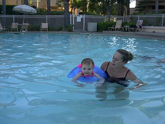 02-07(w-Jess in Pool)