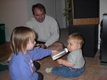 03-01(KT feeding Nicolas2)