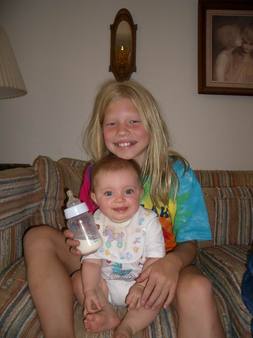03-08 (Sarah&Allie)