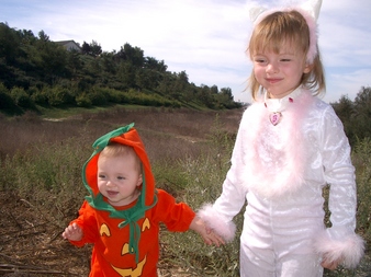 03-10 (Halloween Carnival1)