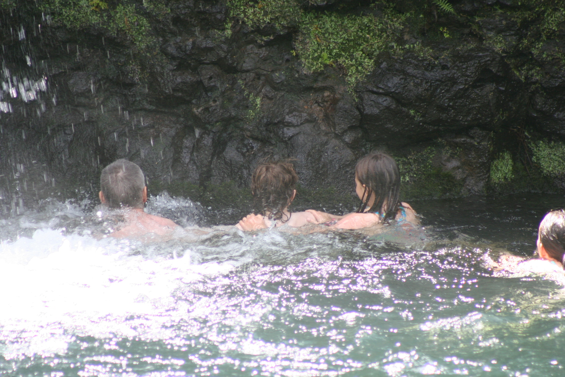 <font size=-1>2014-04-05</font><br> 16 07 51
