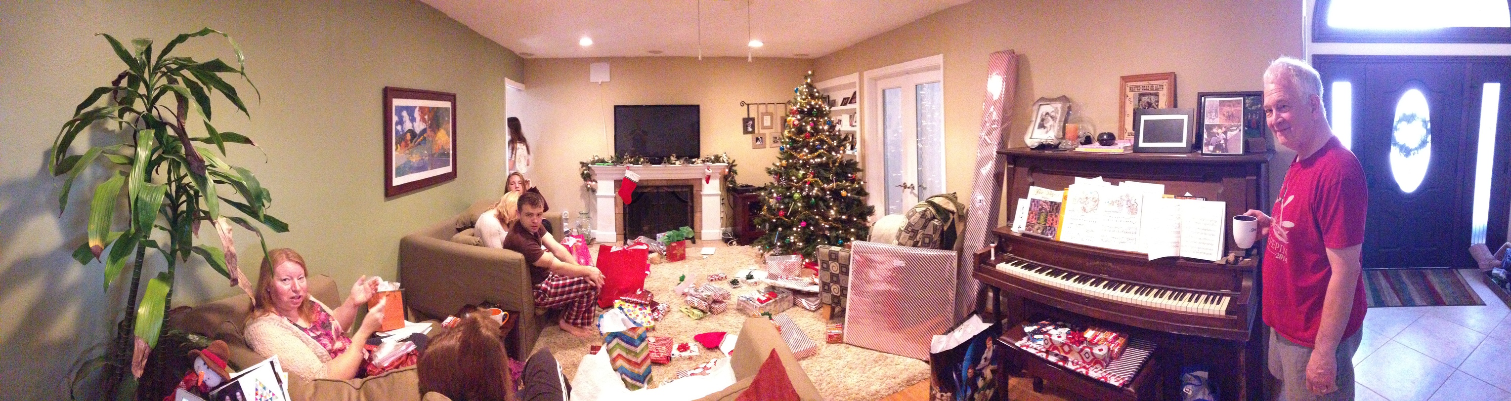 <font size=-1>2014-12-25</font><br> 09 16 06